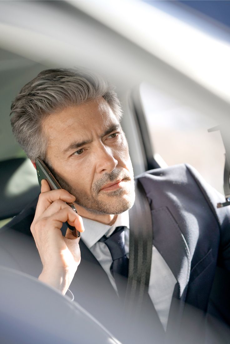 man-calling-professional-for-a-free-valuation-for-probate